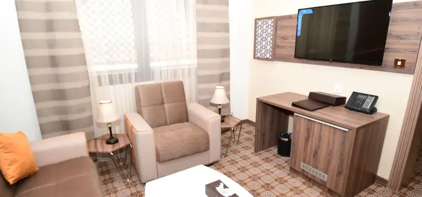Golden Tulip Al Zahabi image
